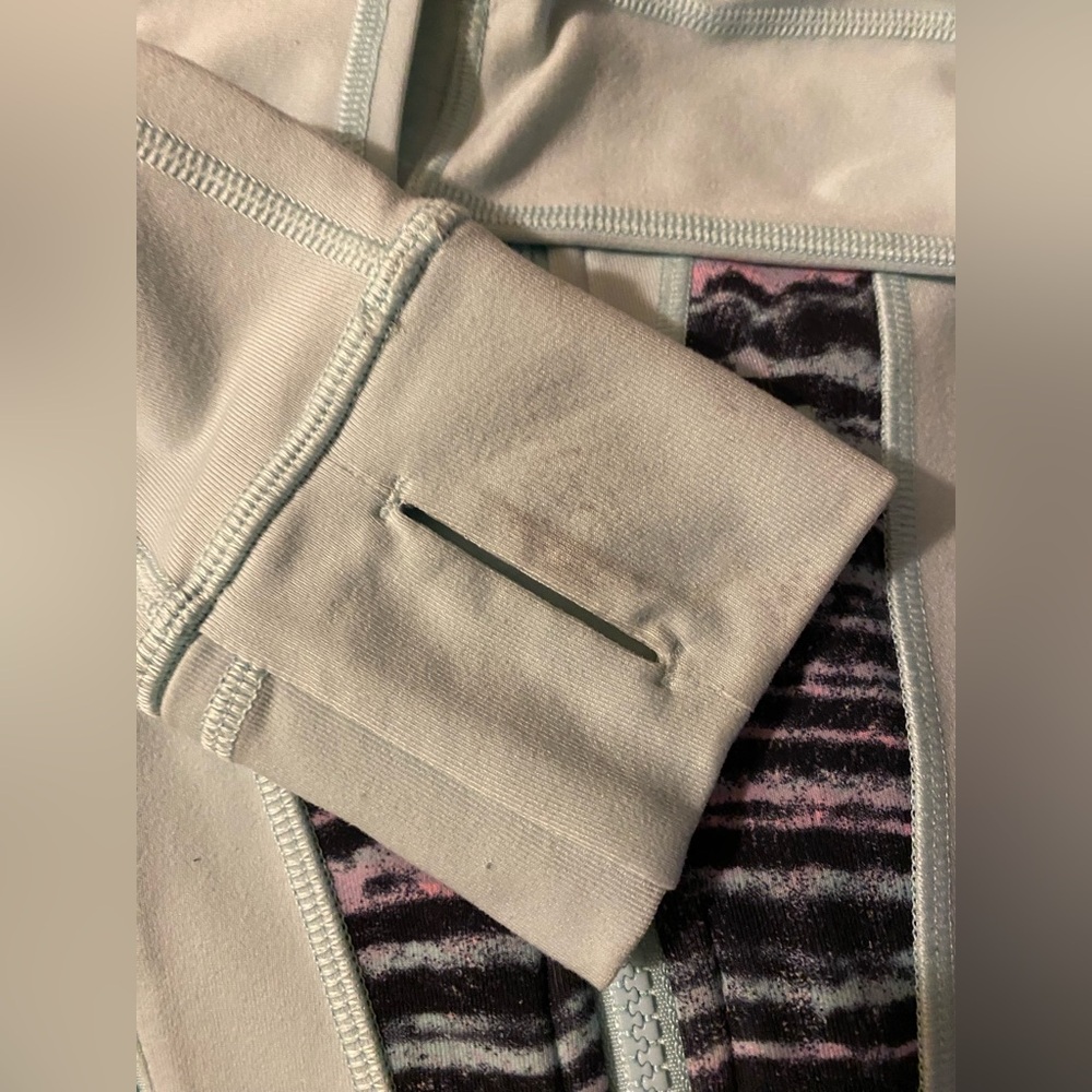 Ivivva jacket - Picture 7 of 9